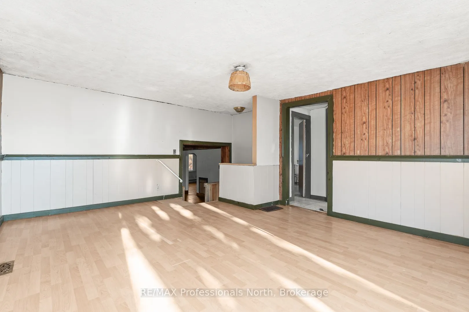 1127 Fallowfield Road