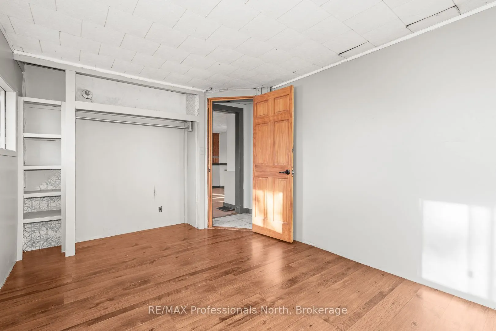 1127 Fallowfield Road