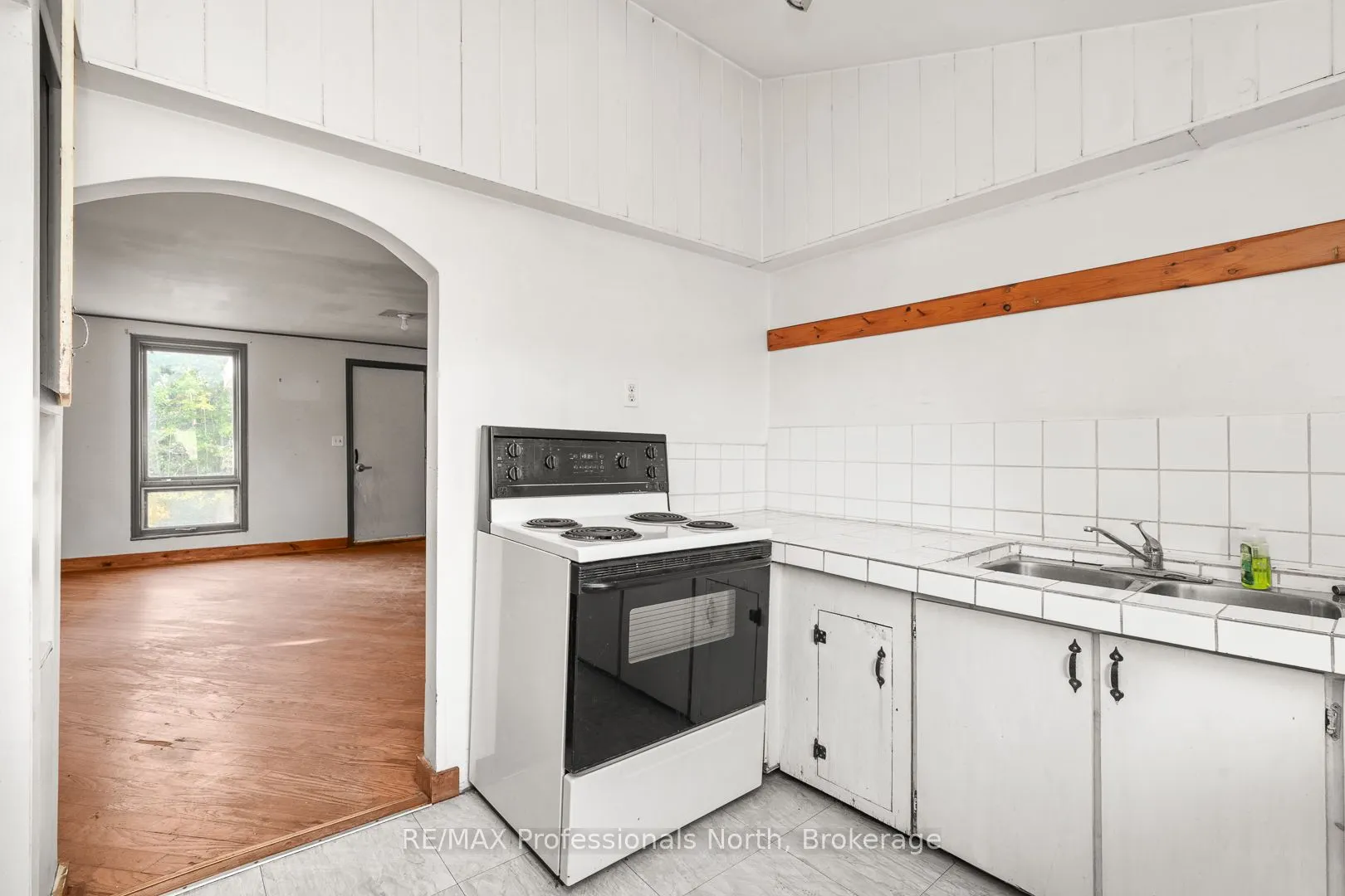 1127 Fallowfield Road
