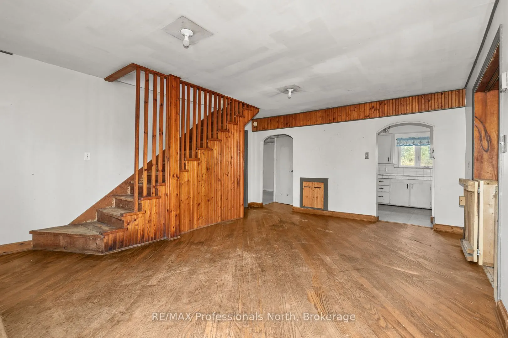 1127 Fallowfield Road