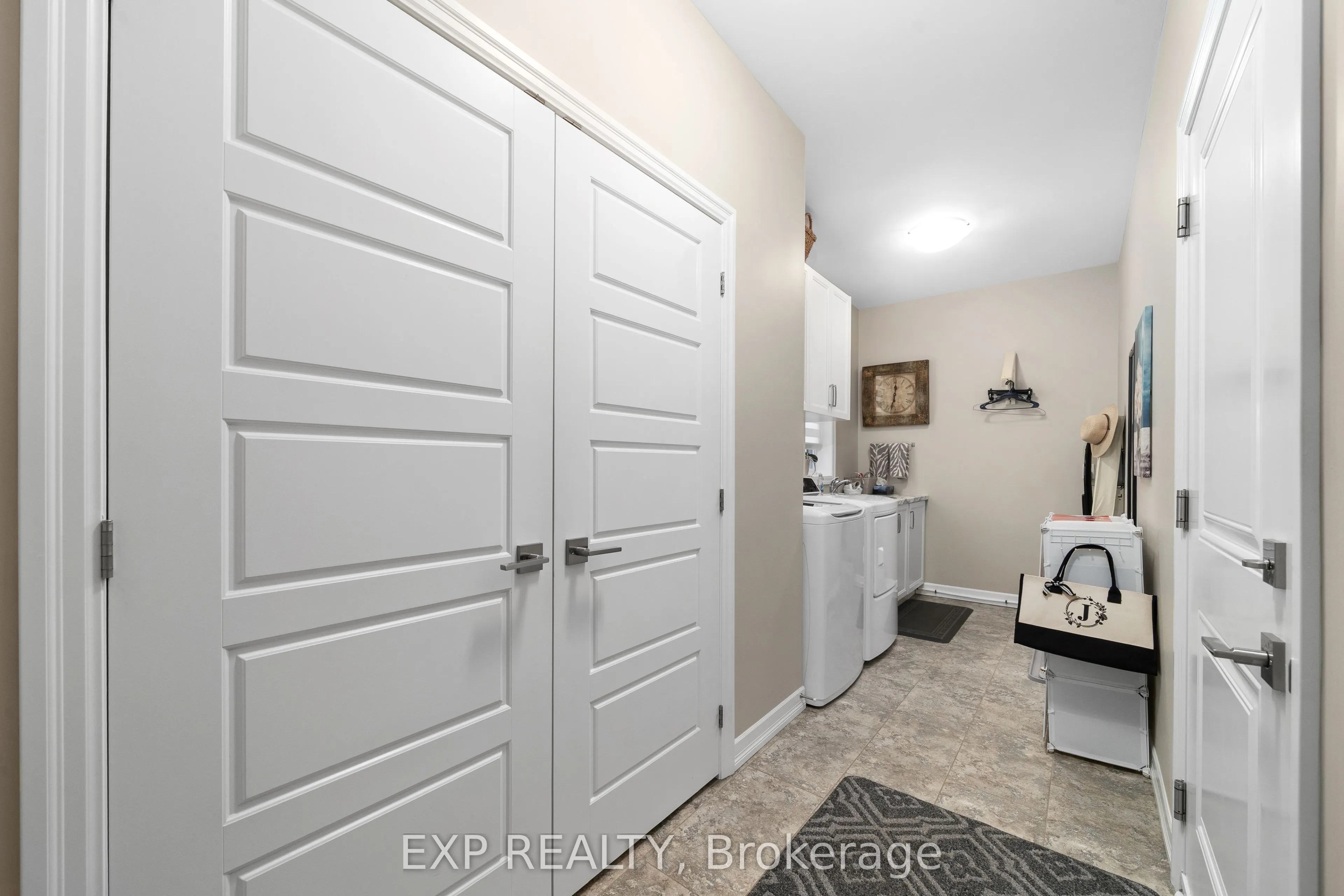 20 Stinson Avenue N