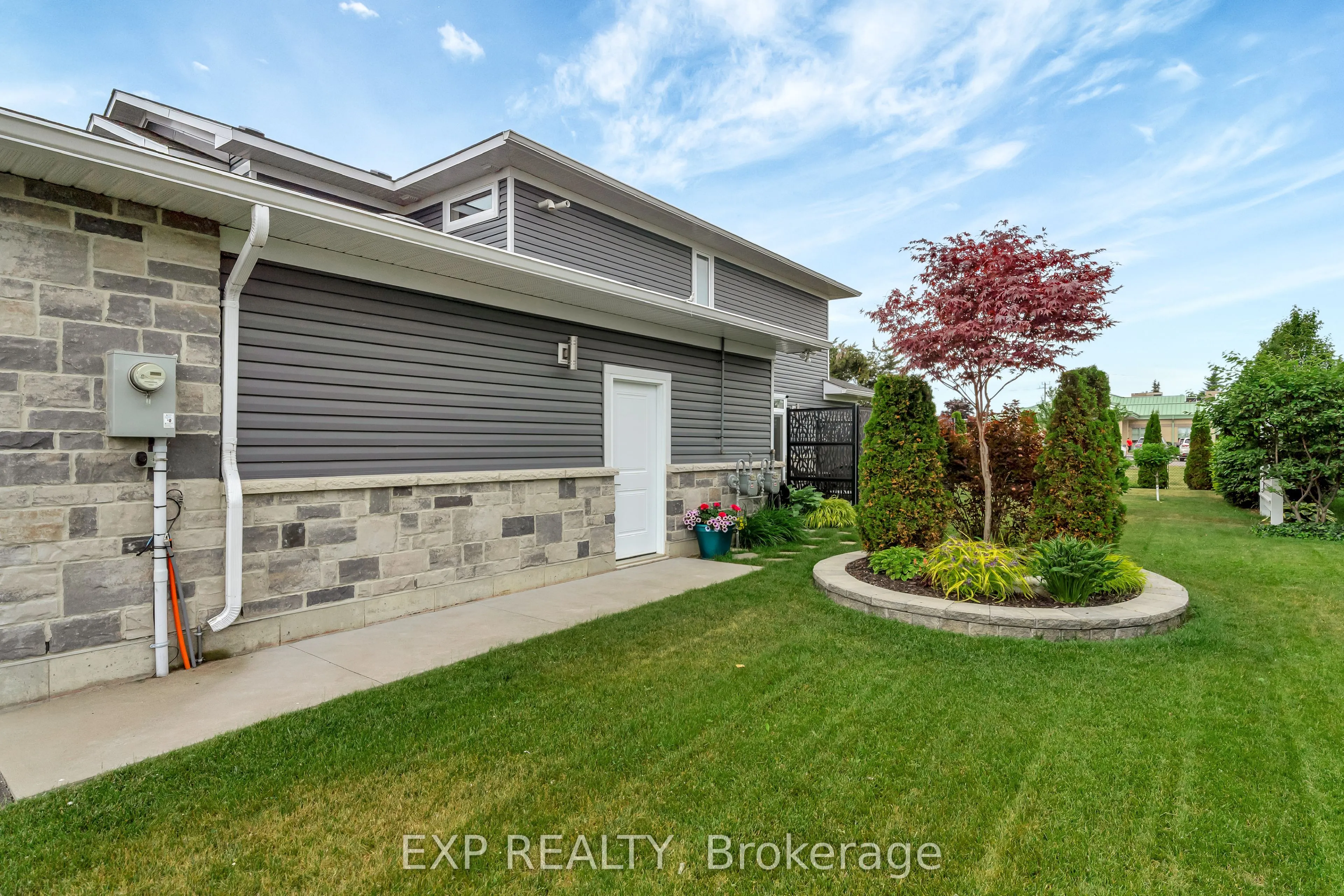 20 Stinson Avenue N