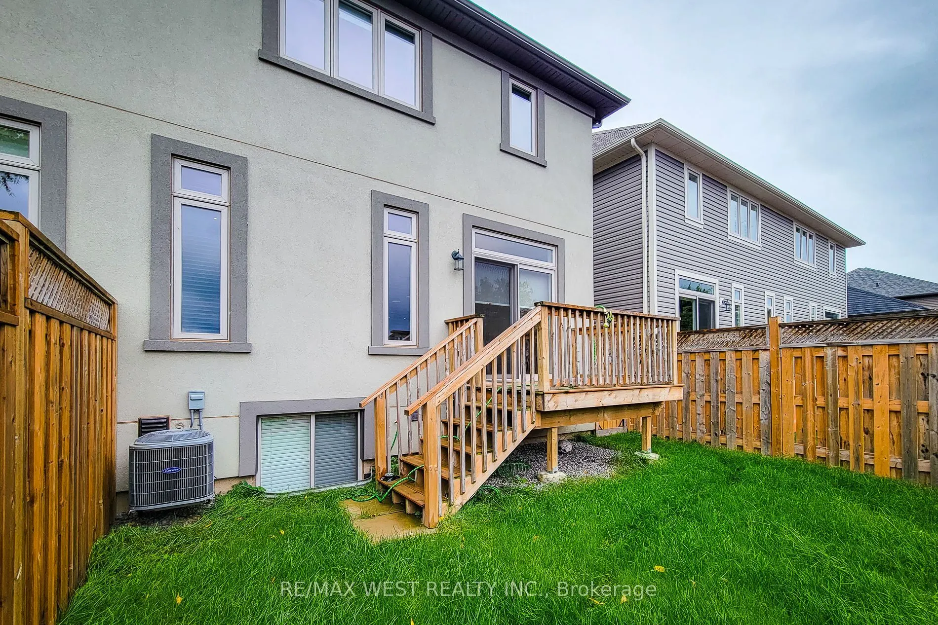 13 Lindsay Way