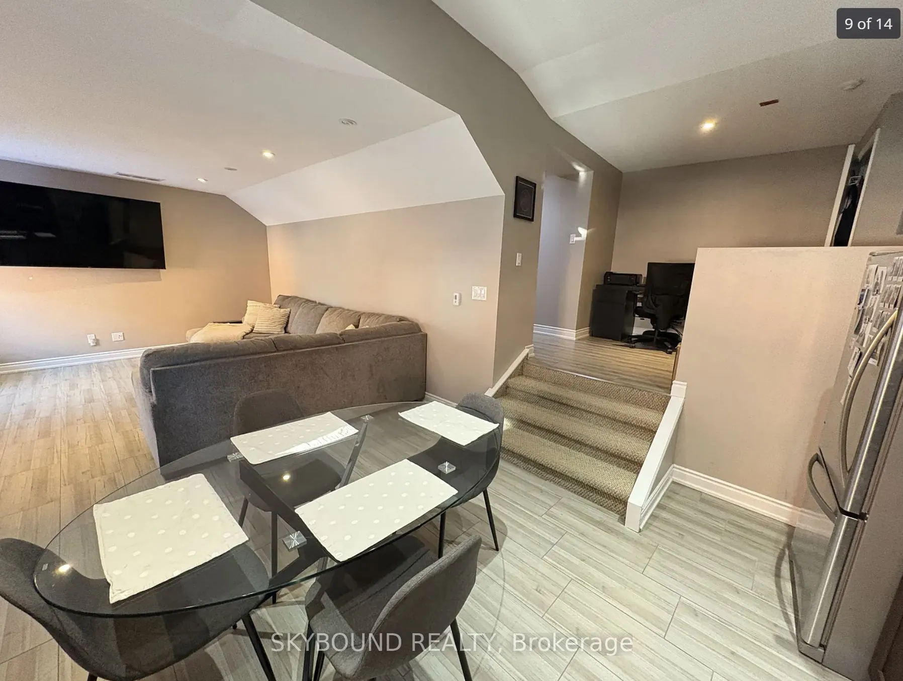 470 King Street W