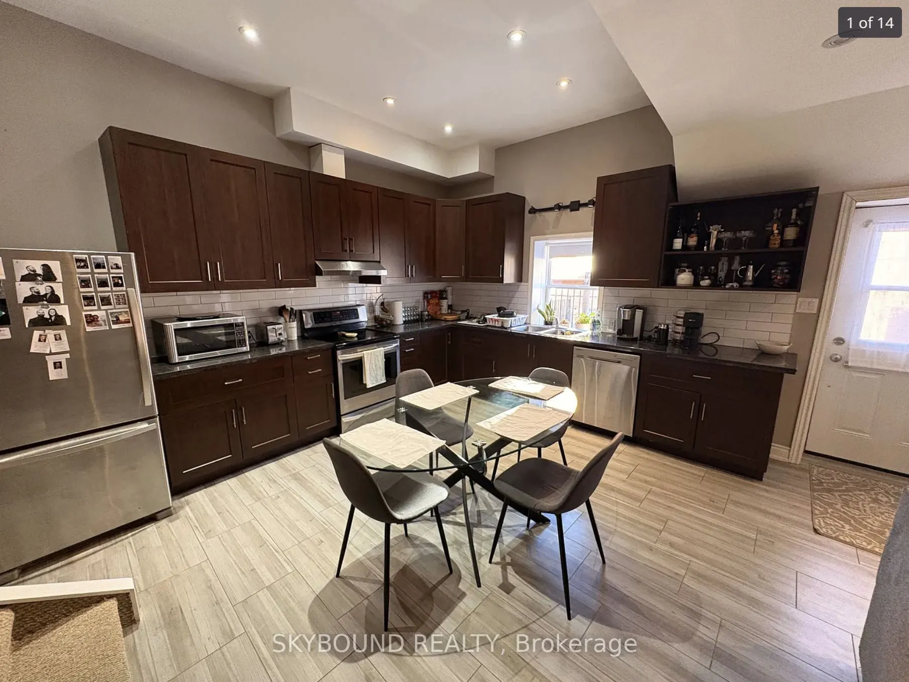 470 King Street W