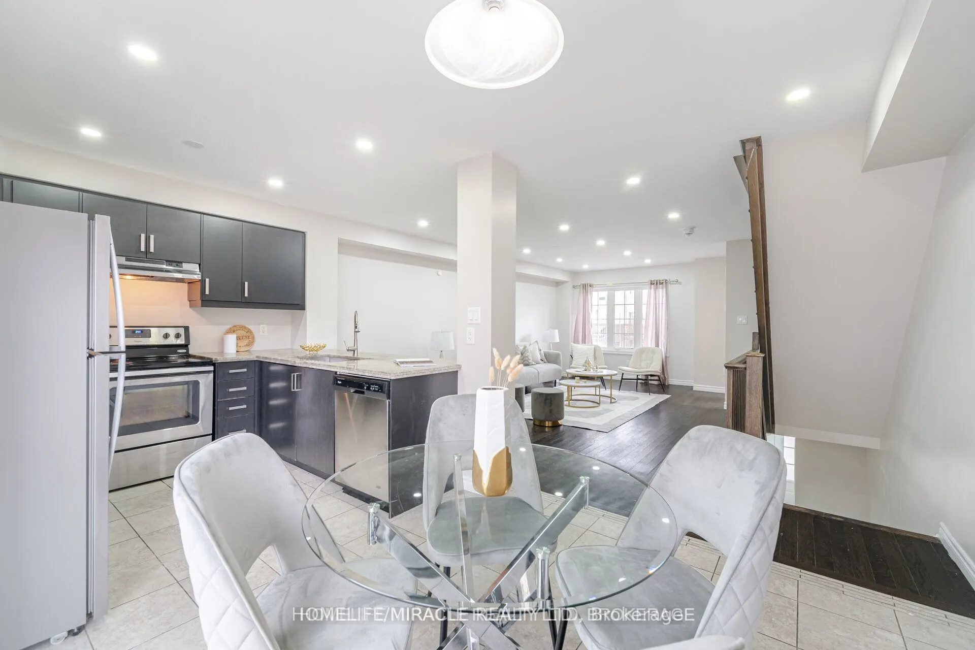 18 Kenridge Terrace