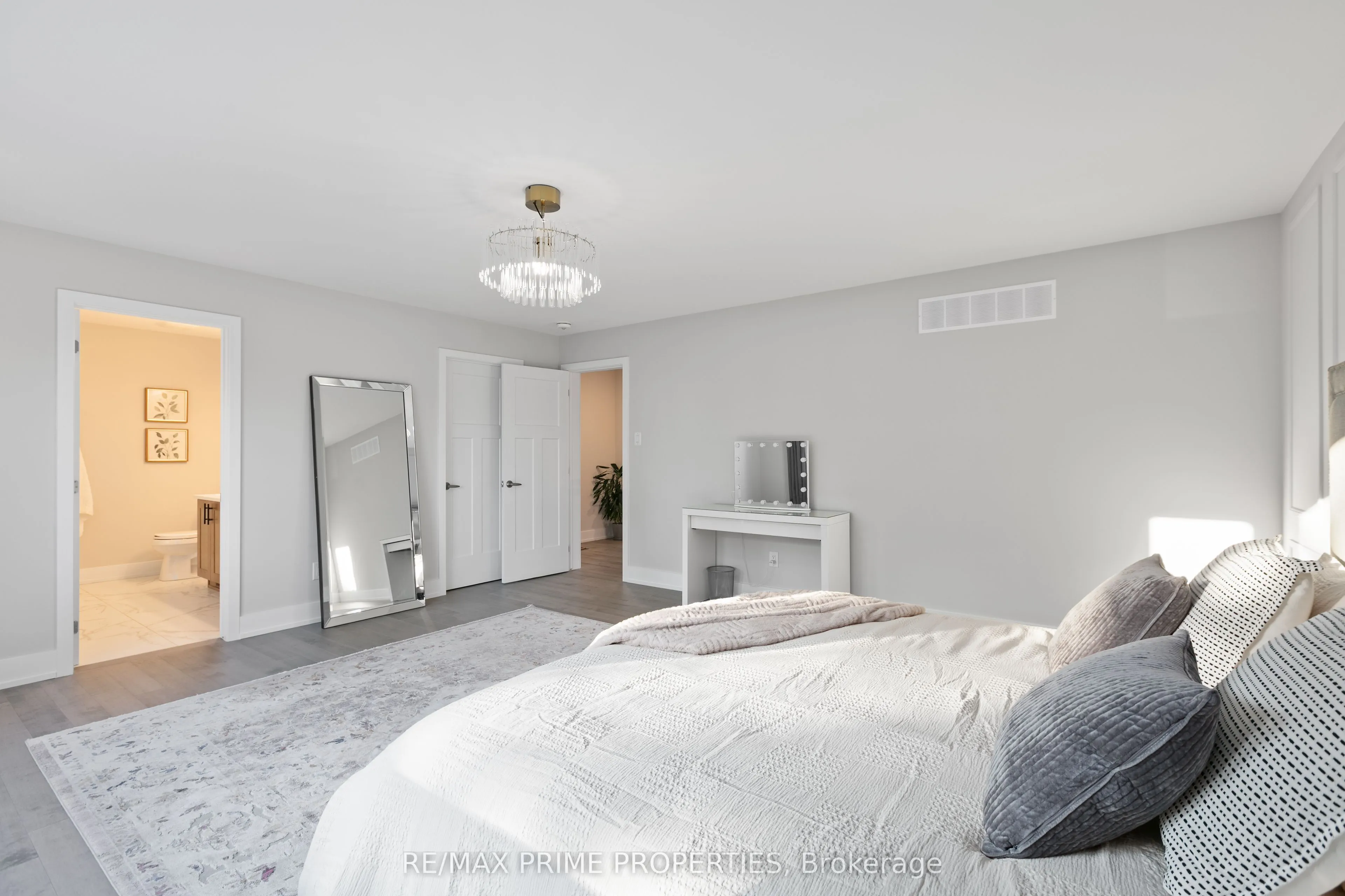148 Aubrais Crescent