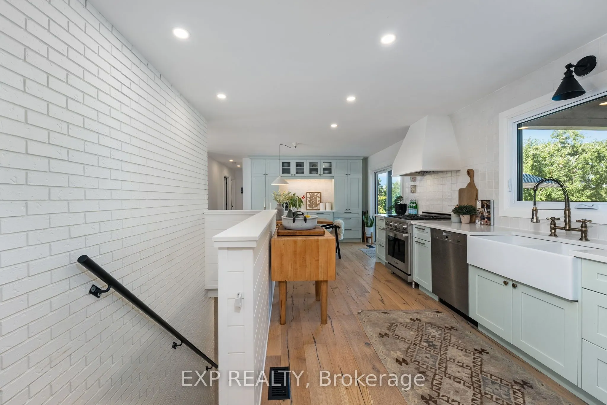 521 Cottage Road