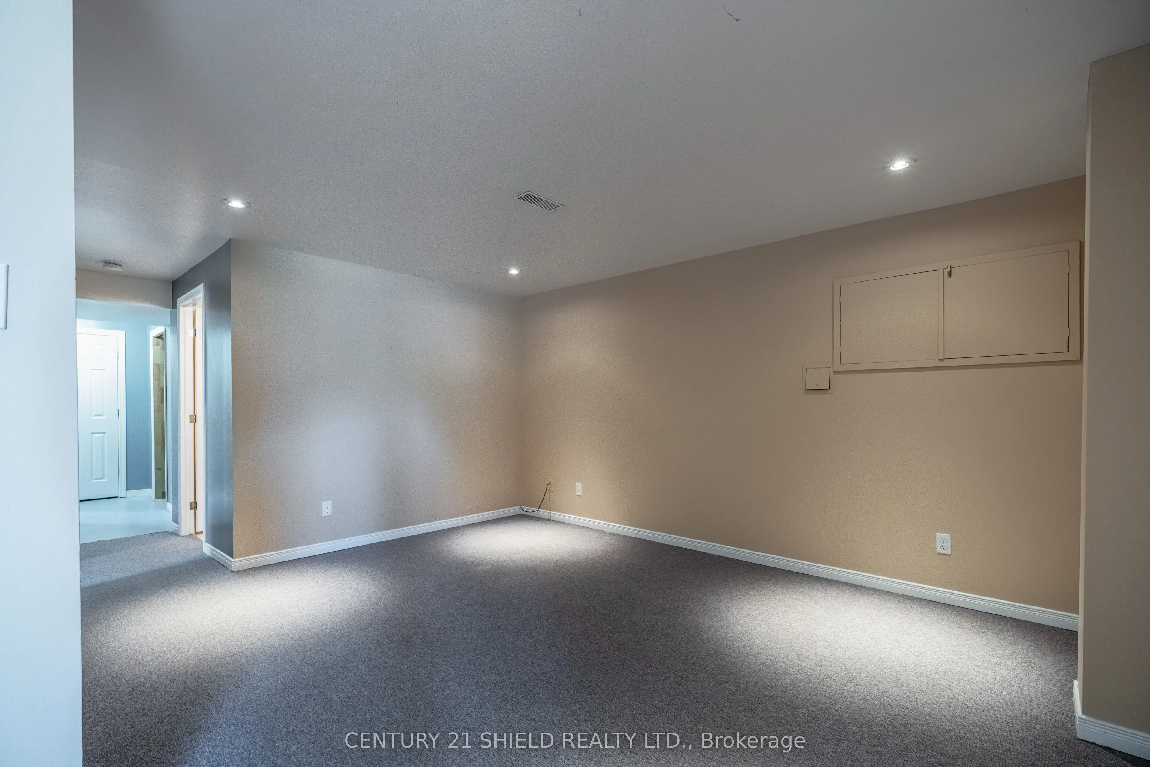 1861 Belvedere Crescent