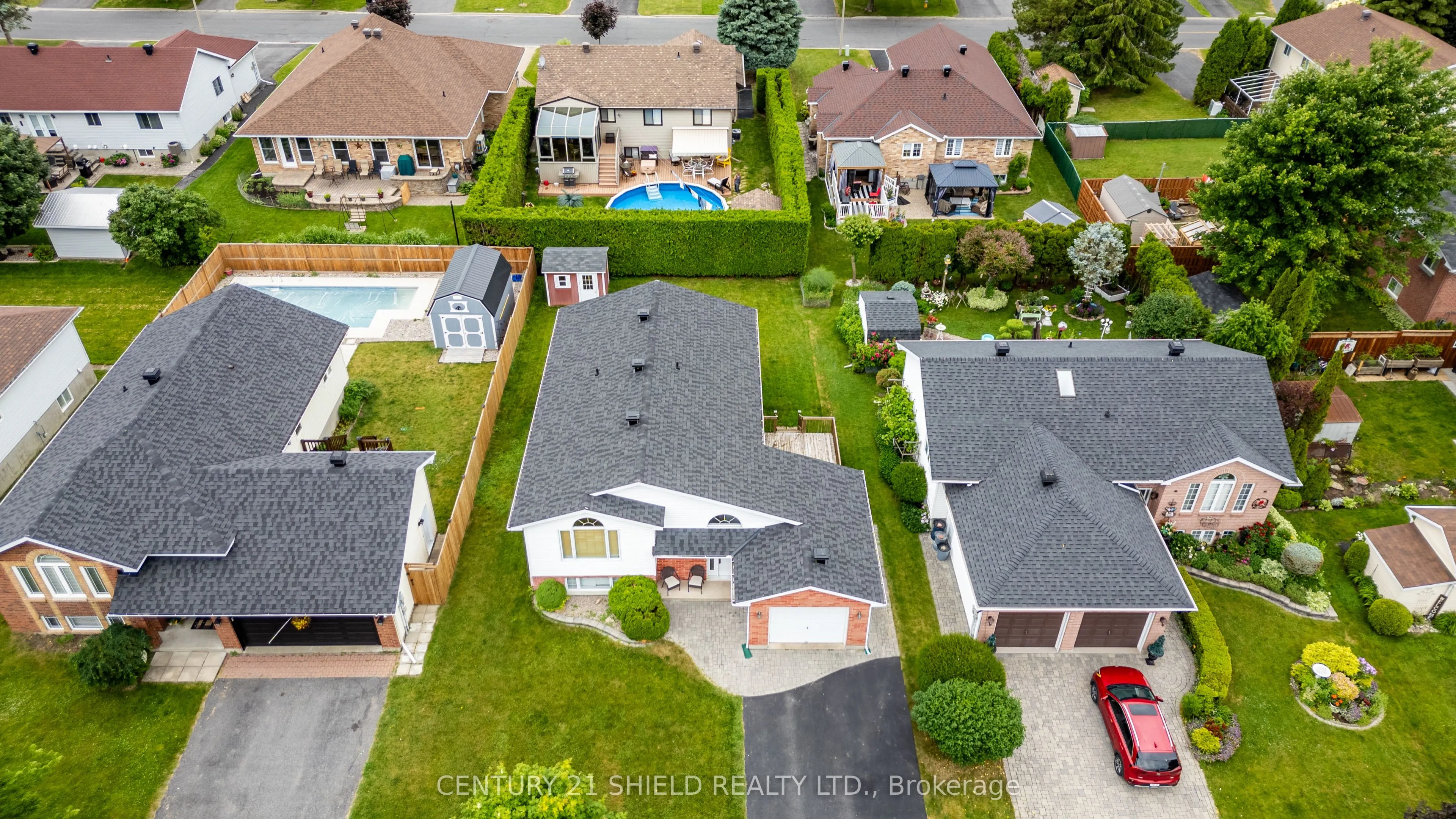 1861 Belvedere Crescent