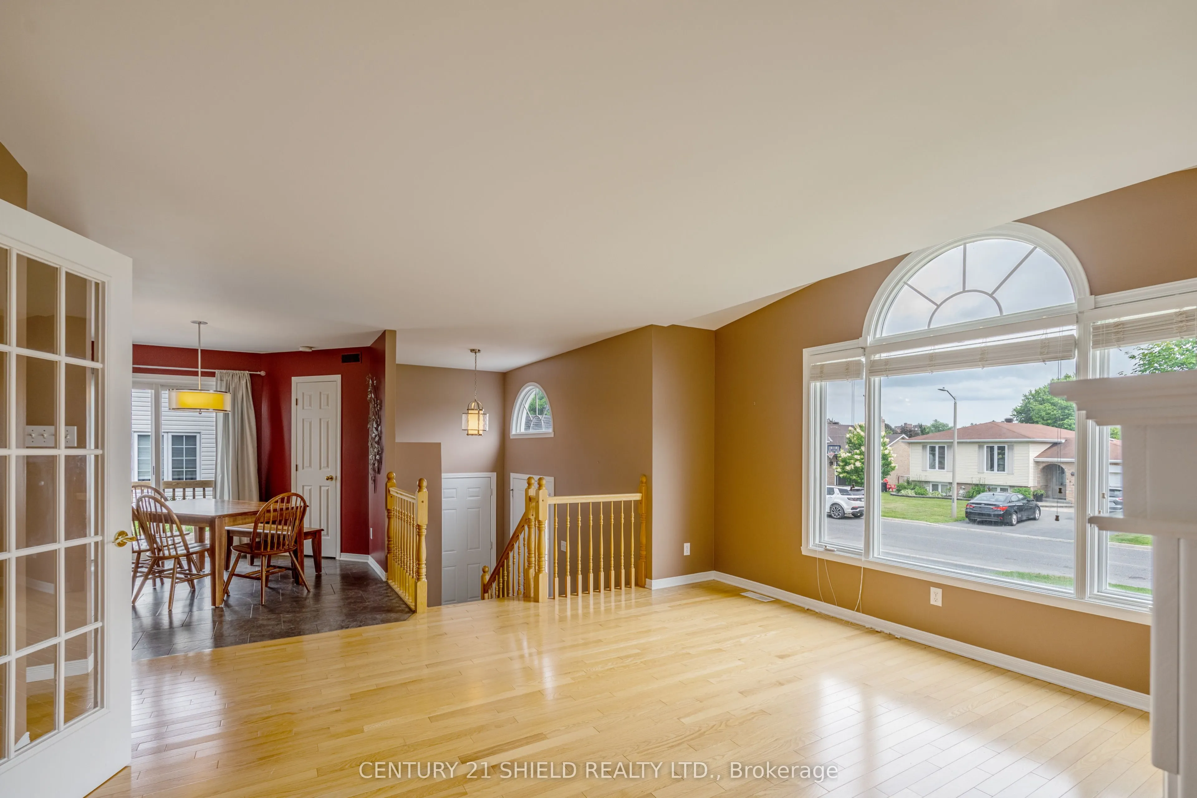1861 Belvedere Crescent