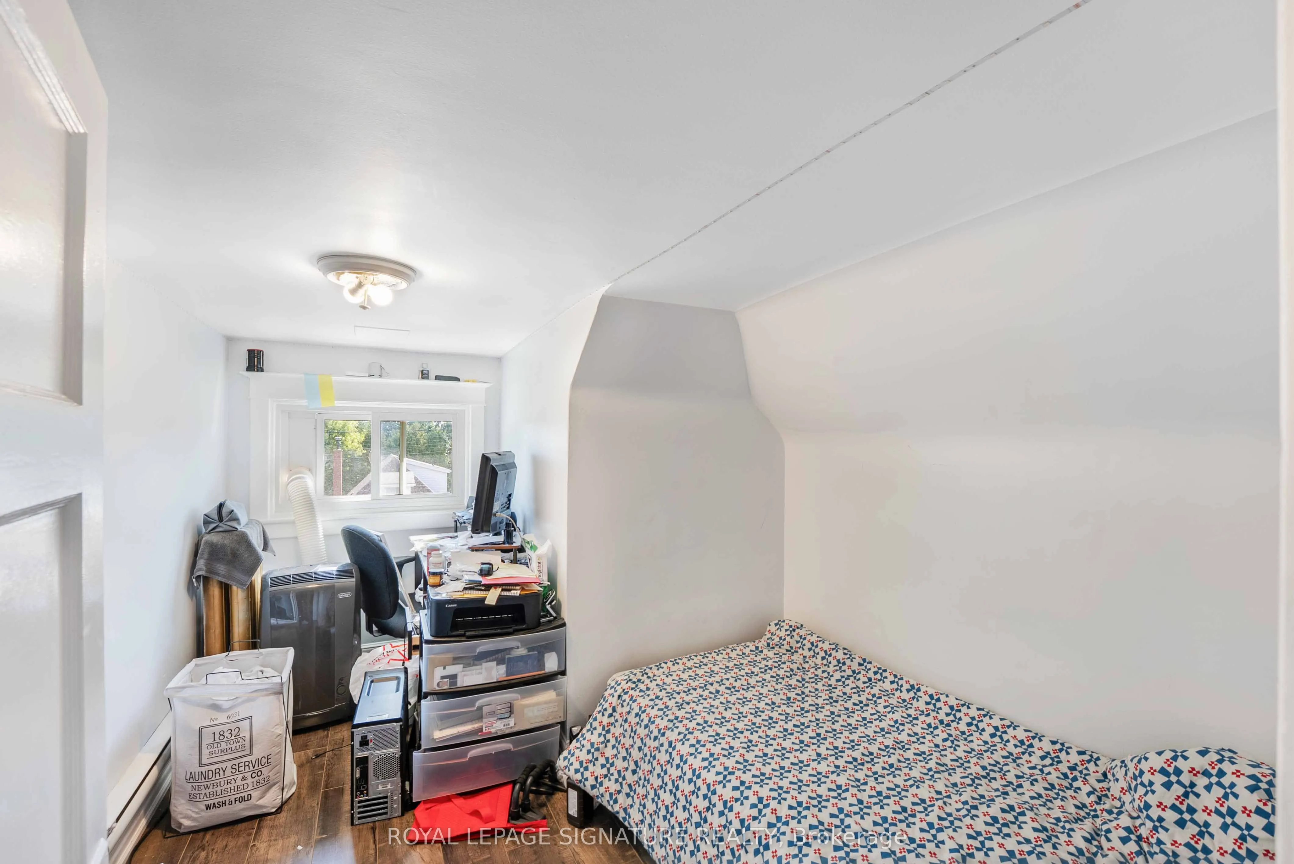 74 Kenilworth Avenue S