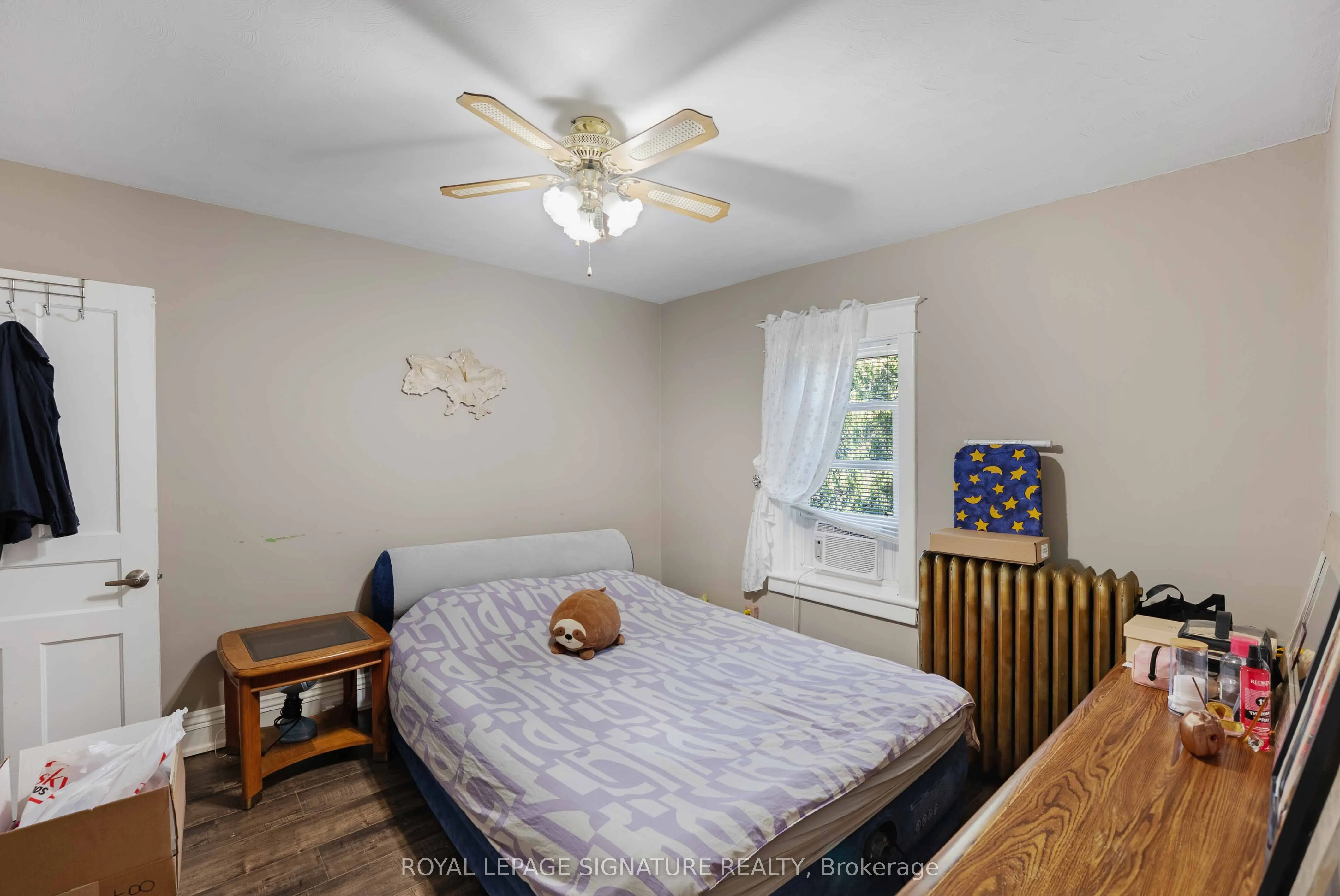 74 Kenilworth Avenue S