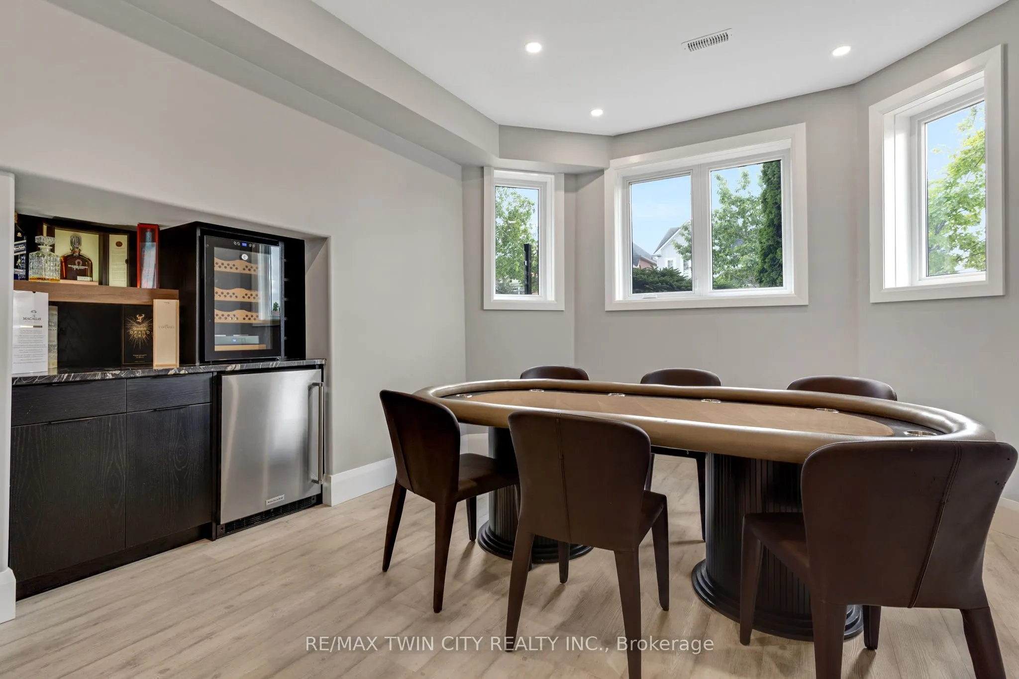 34 Woodcrest Court