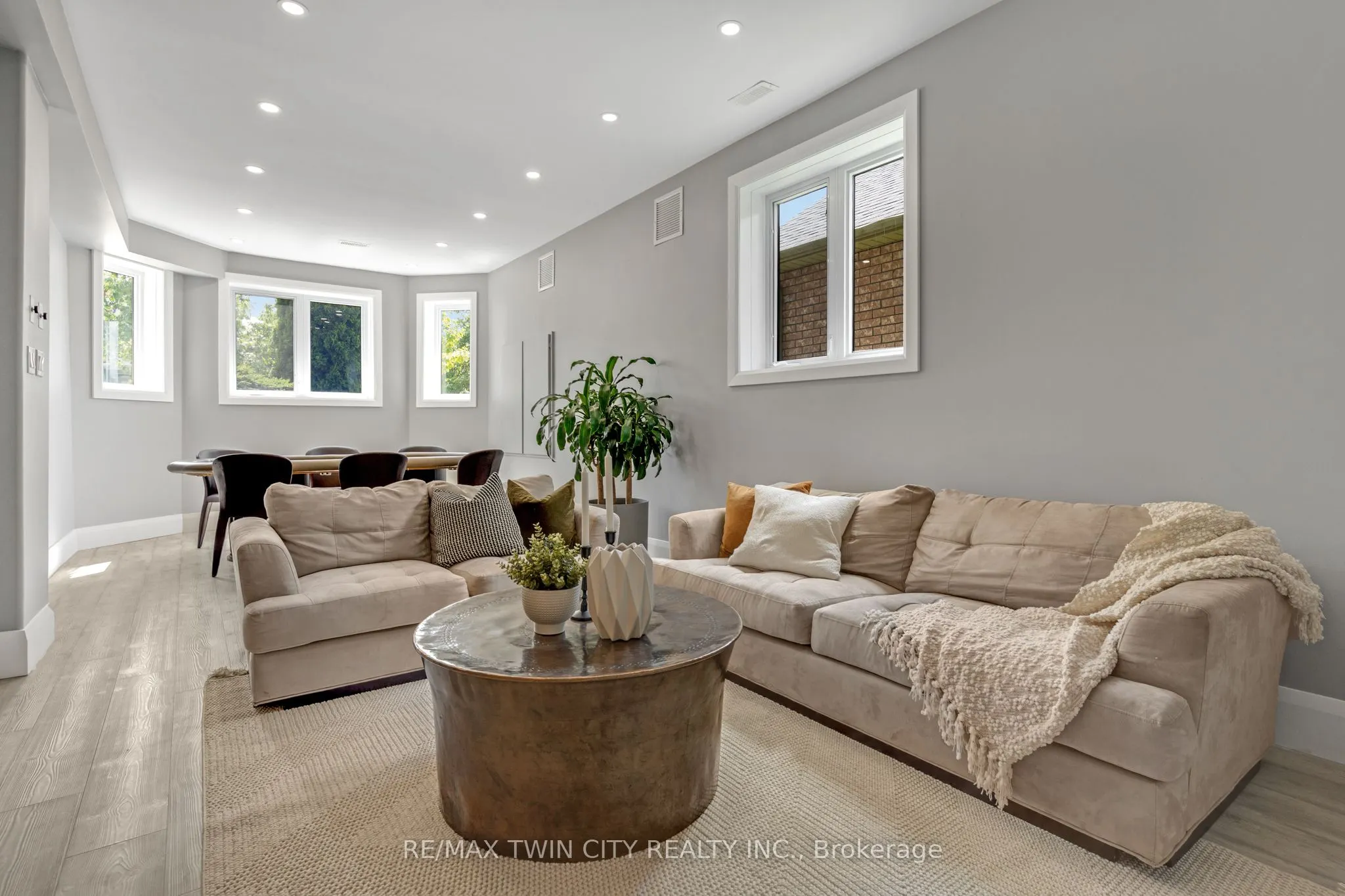 34 Woodcrest Court