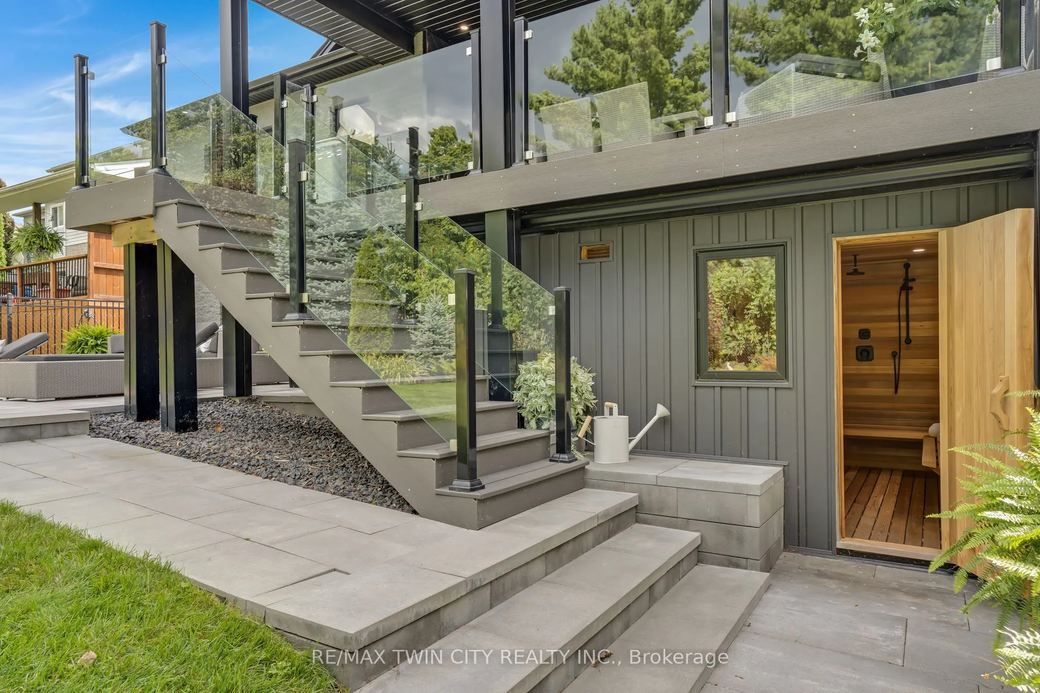 34 Woodcrest Court