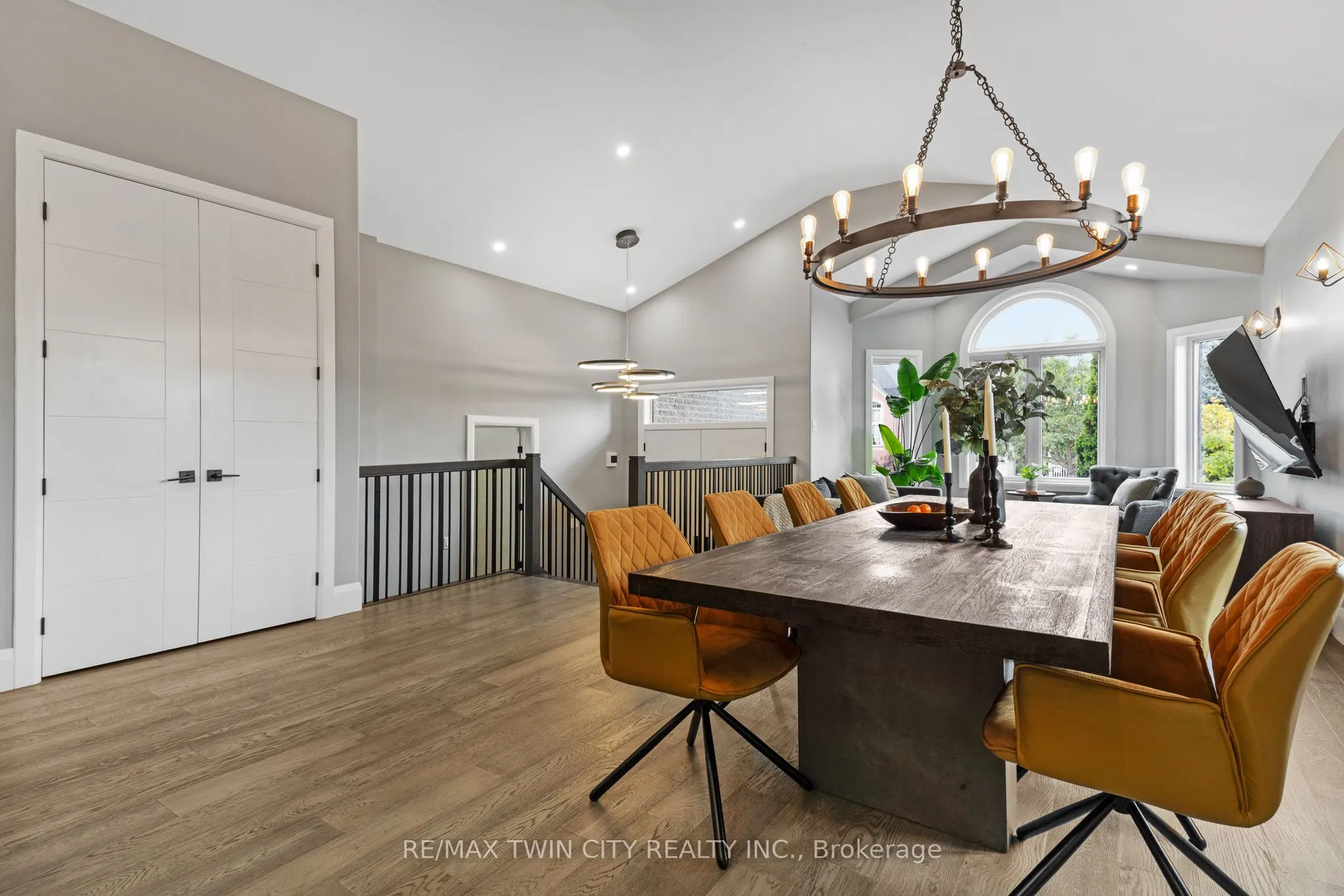 34 Woodcrest Court