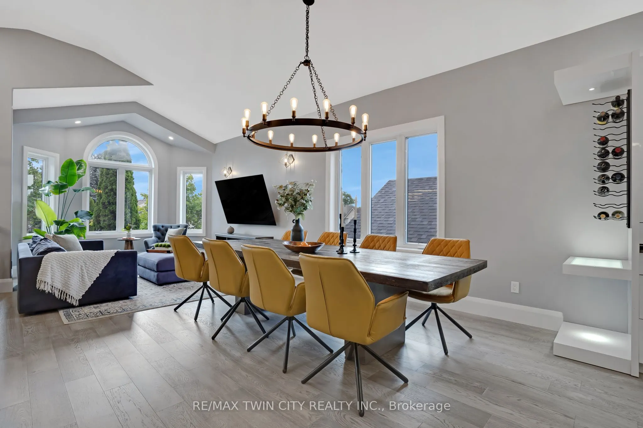 34 Woodcrest Court