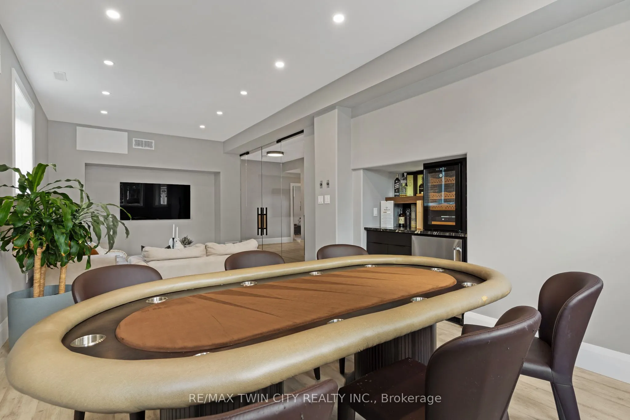 34 Woodcrest Court