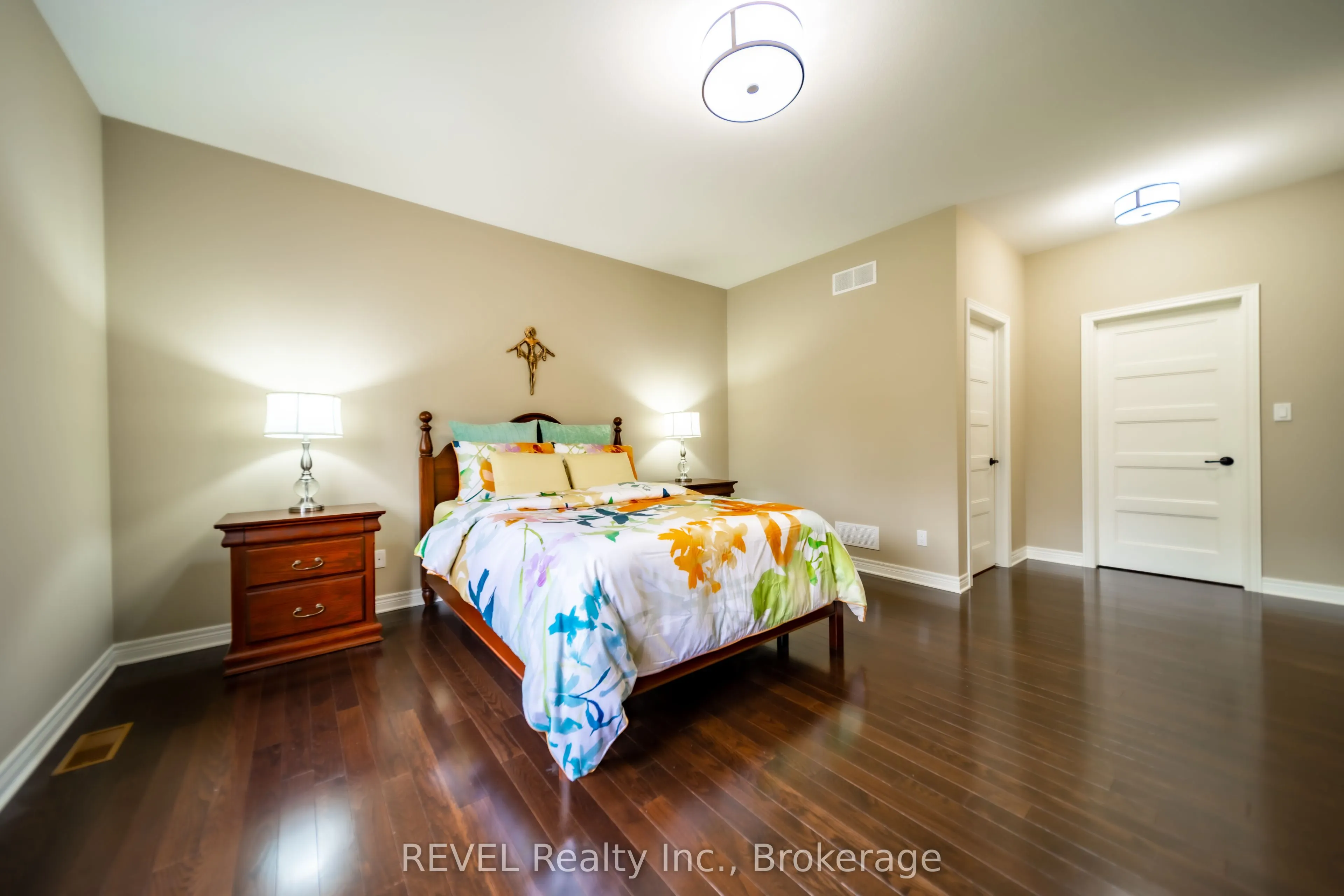 5 Tulip Tree Road