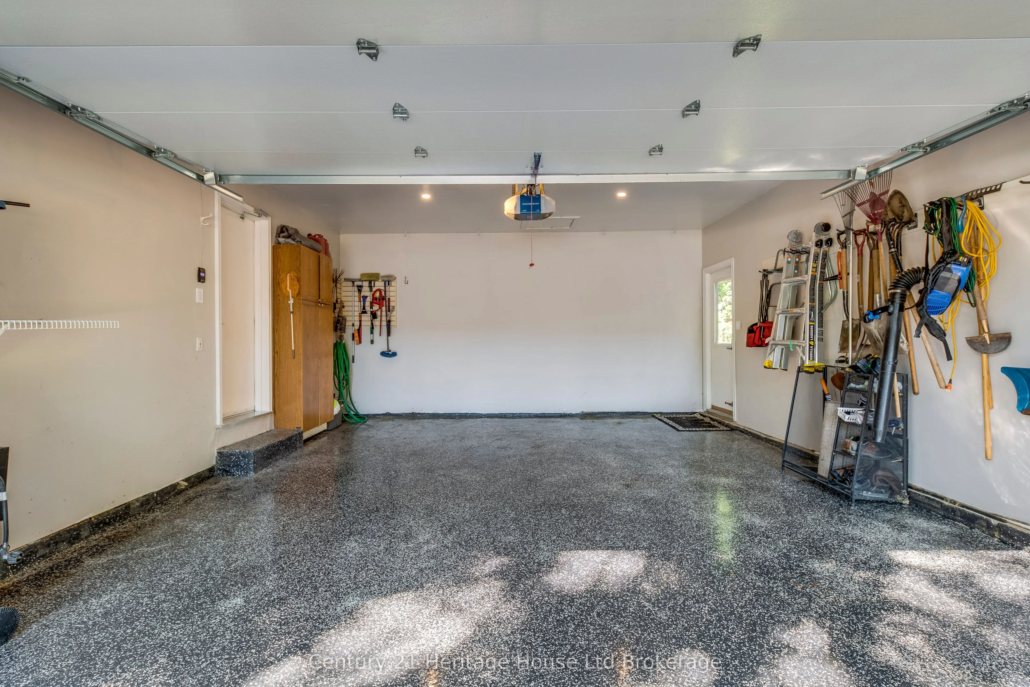 206 Fiddlers Green Road
