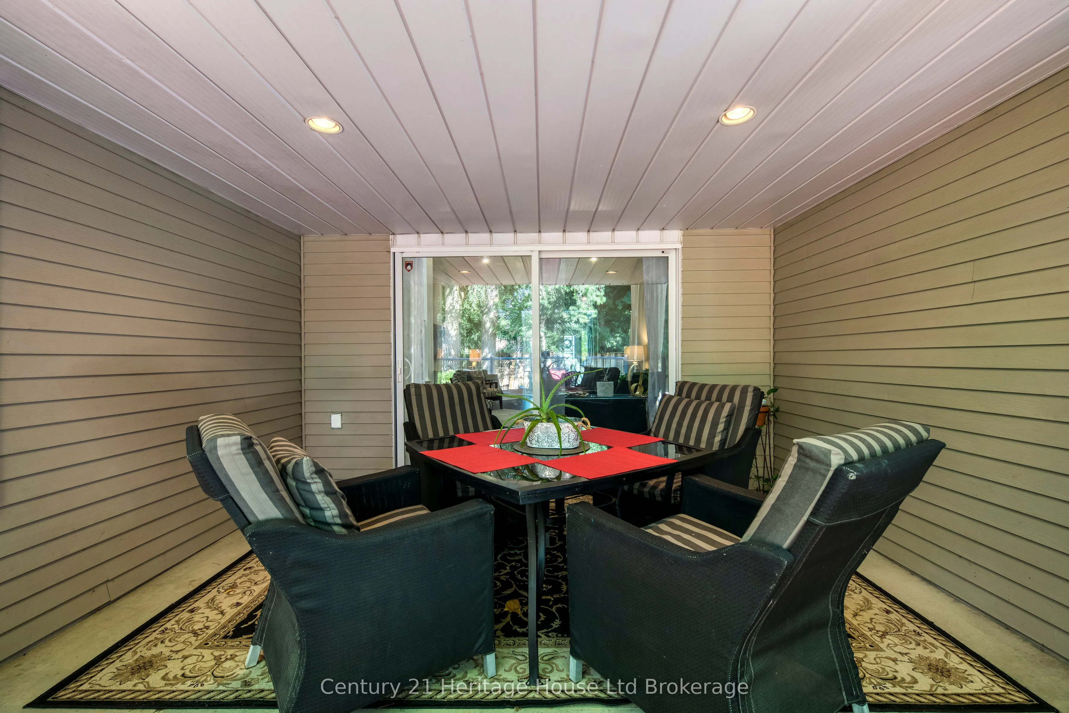 206 Fiddlers Green Road