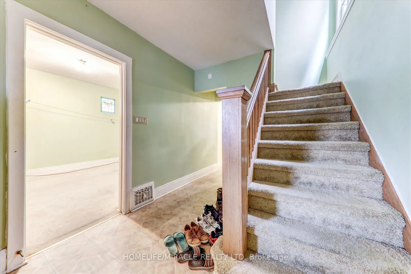 10 St Matthews Avenue