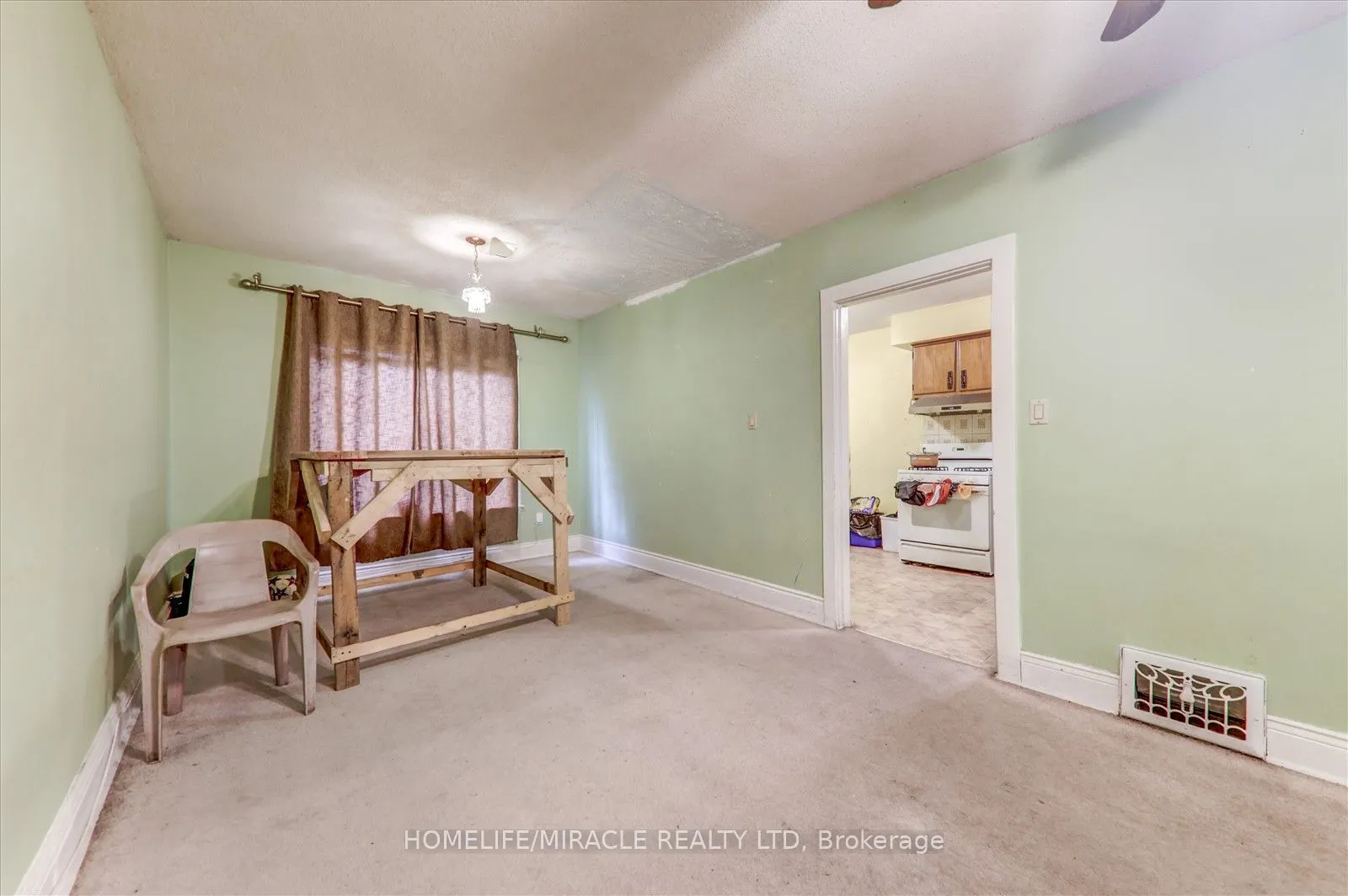 10 St Matthews Avenue