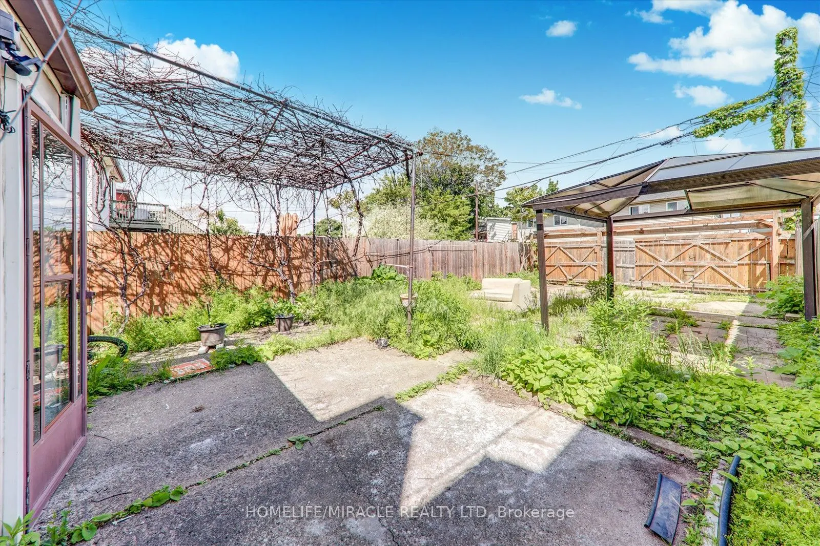 10 St Matthews Avenue