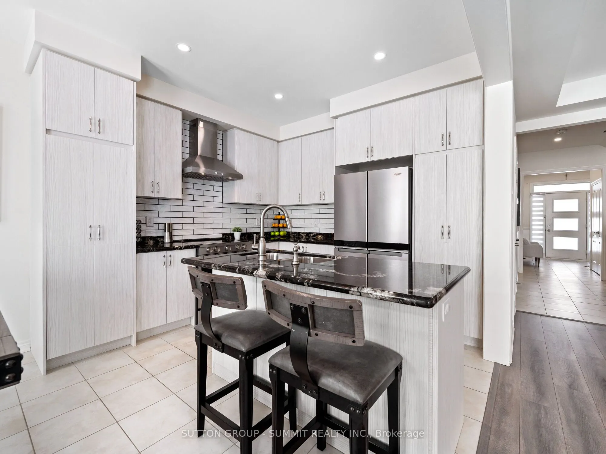 12 Great Falls Boulevard