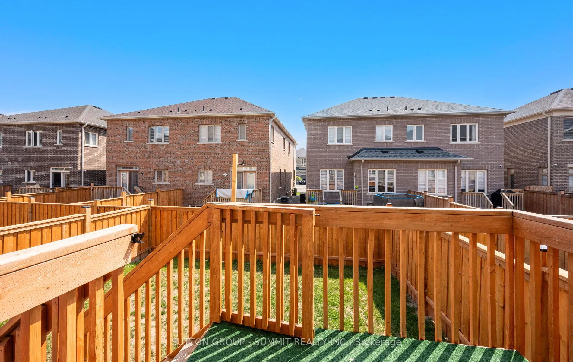 12 Great Falls Boulevard