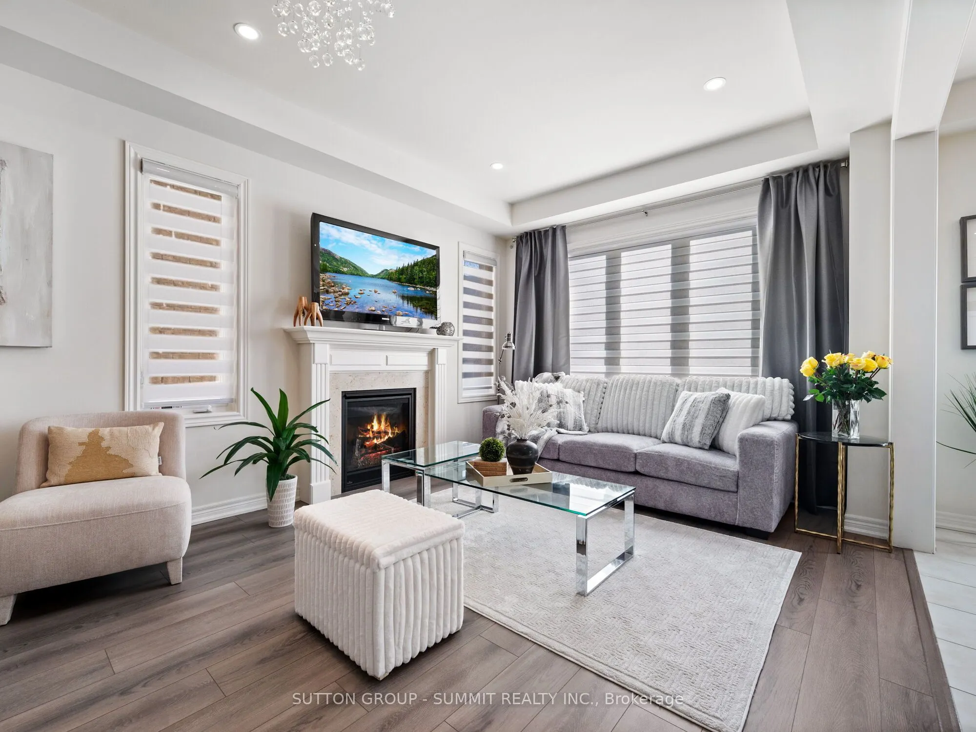 12 Great Falls Boulevard