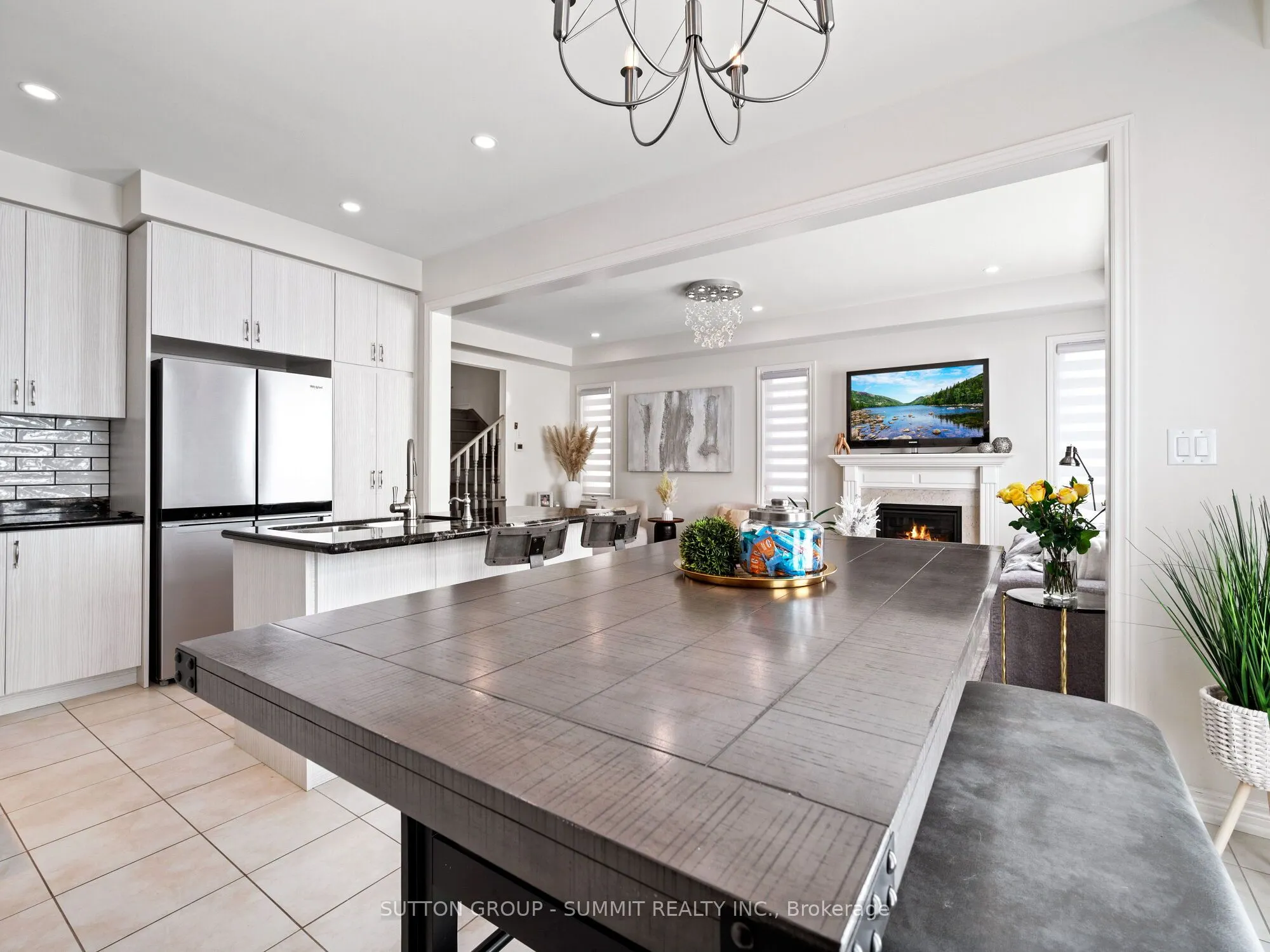 12 Great Falls Boulevard