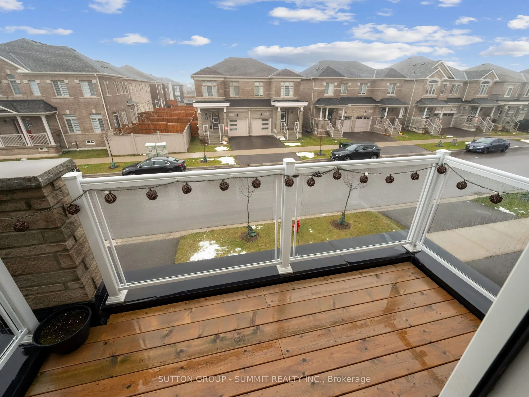12 Great Falls Boulevard