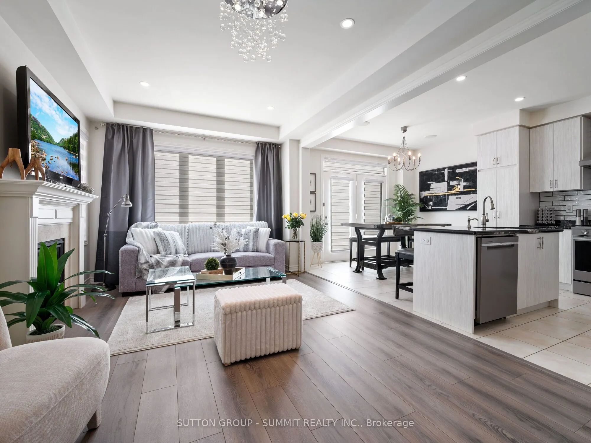 12 Great Falls Boulevard
