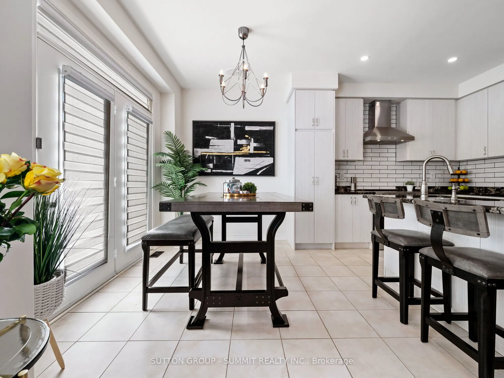 12 Great Falls Boulevard