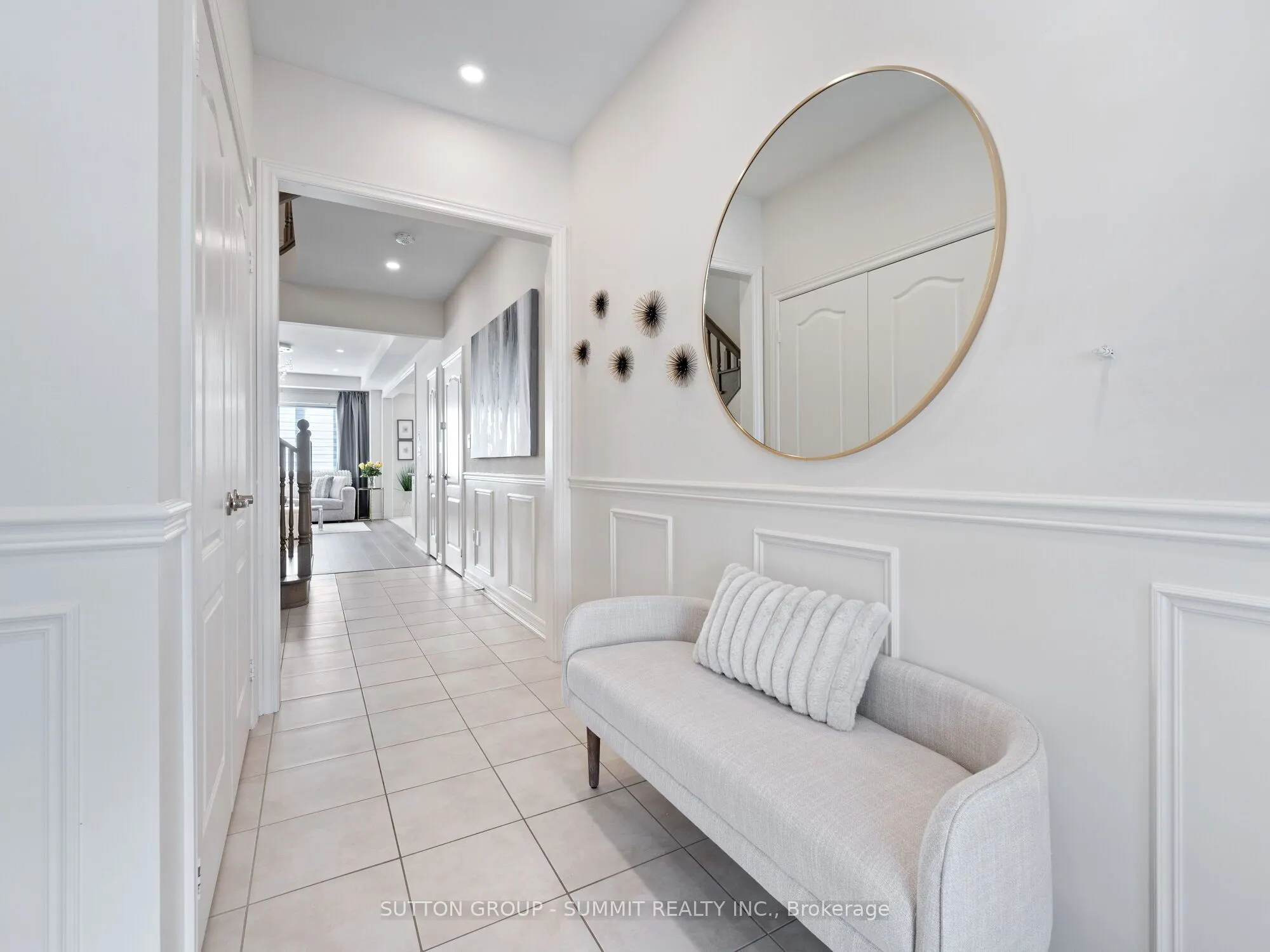 12 Great Falls Boulevard
