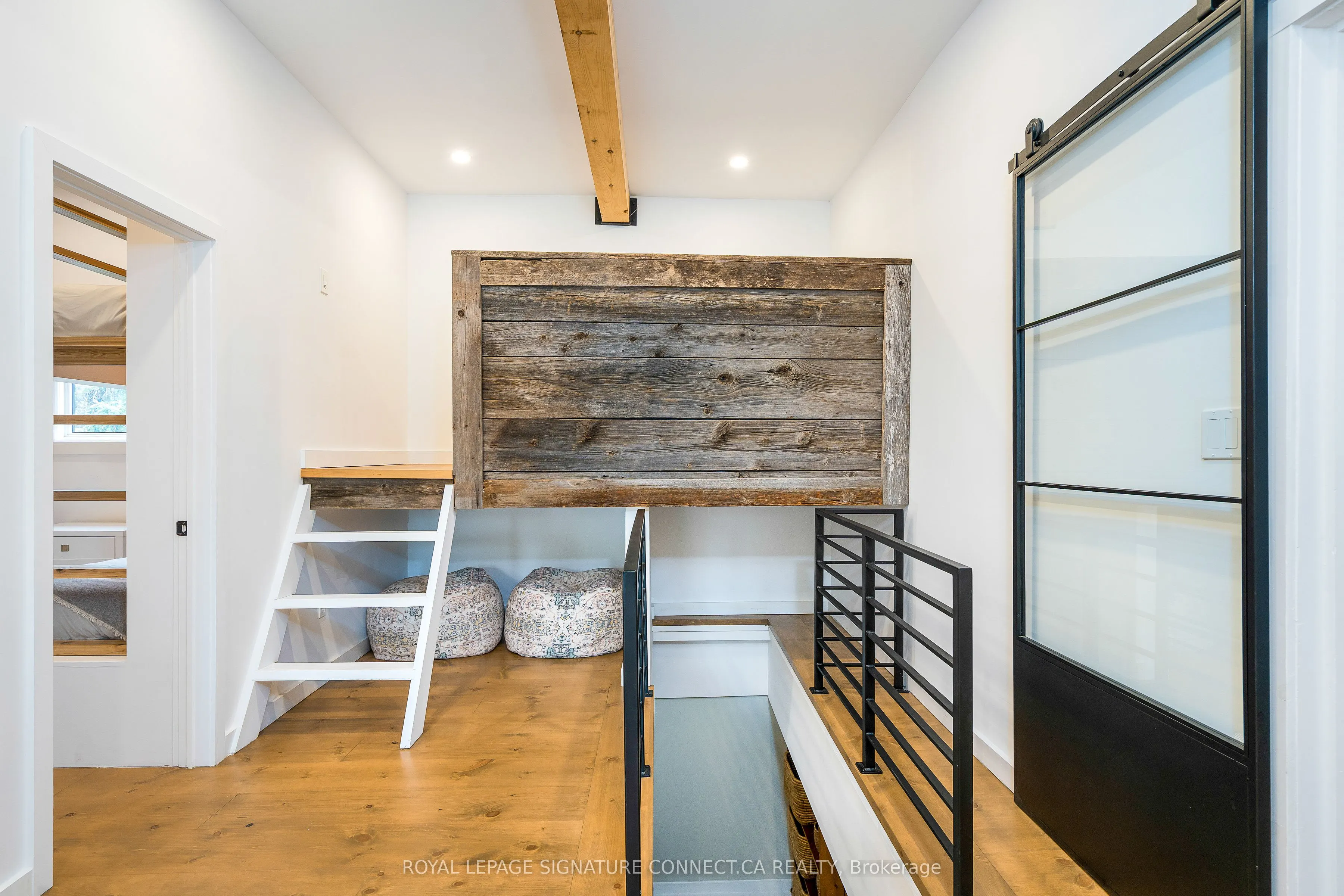 118 Settlers Way