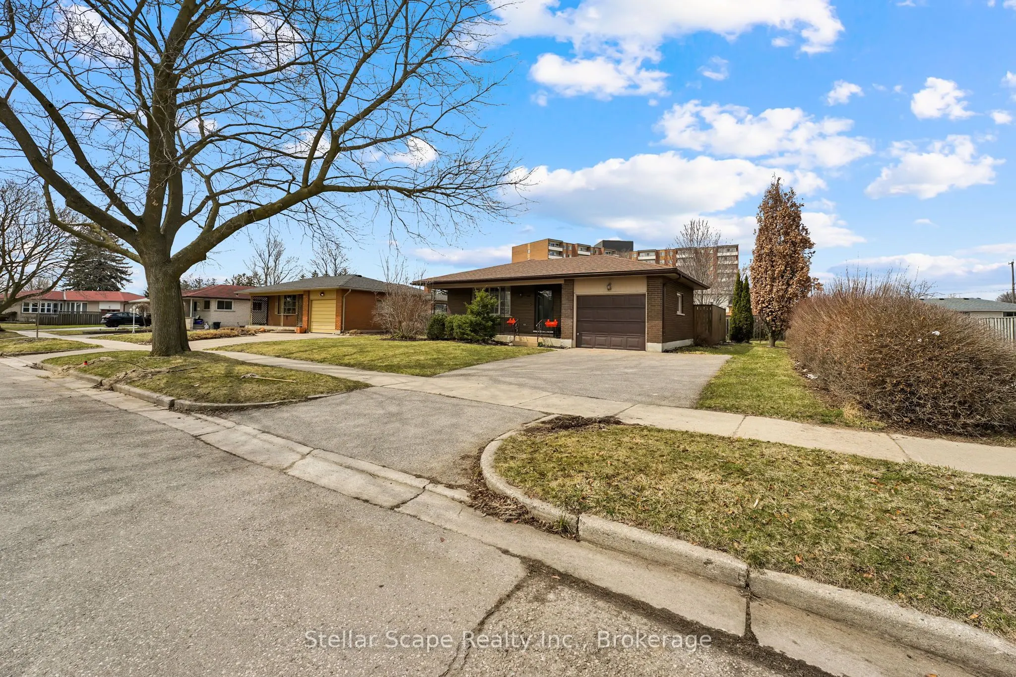 42 Tupper Crescent