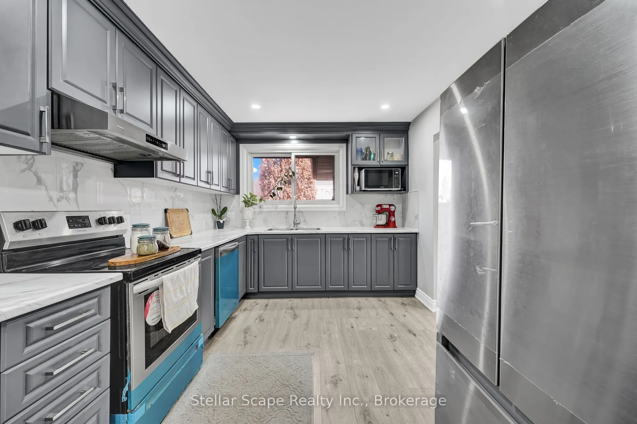 42 Tupper Crescent