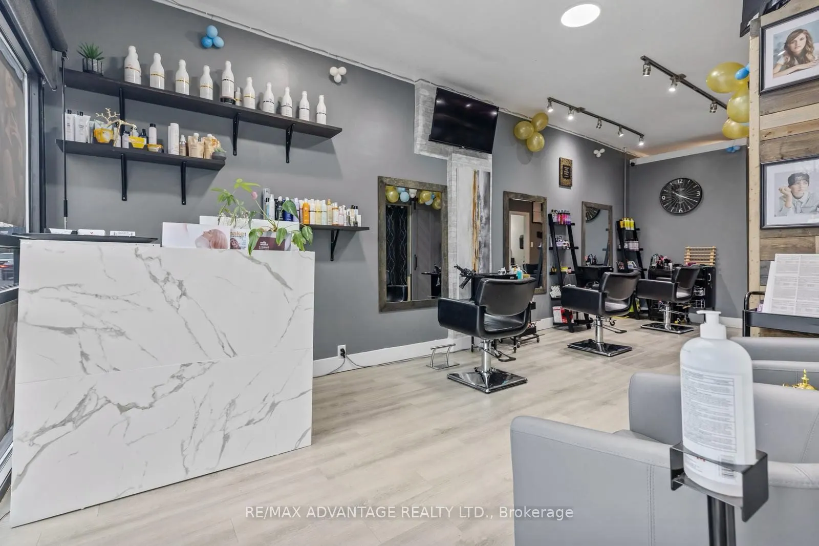122 Wharncliffe Road S
