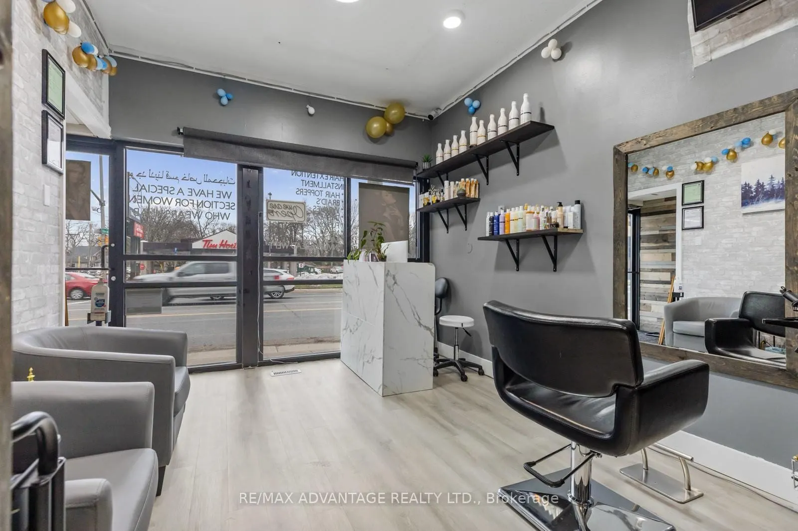 122 Wharncliffe Road S