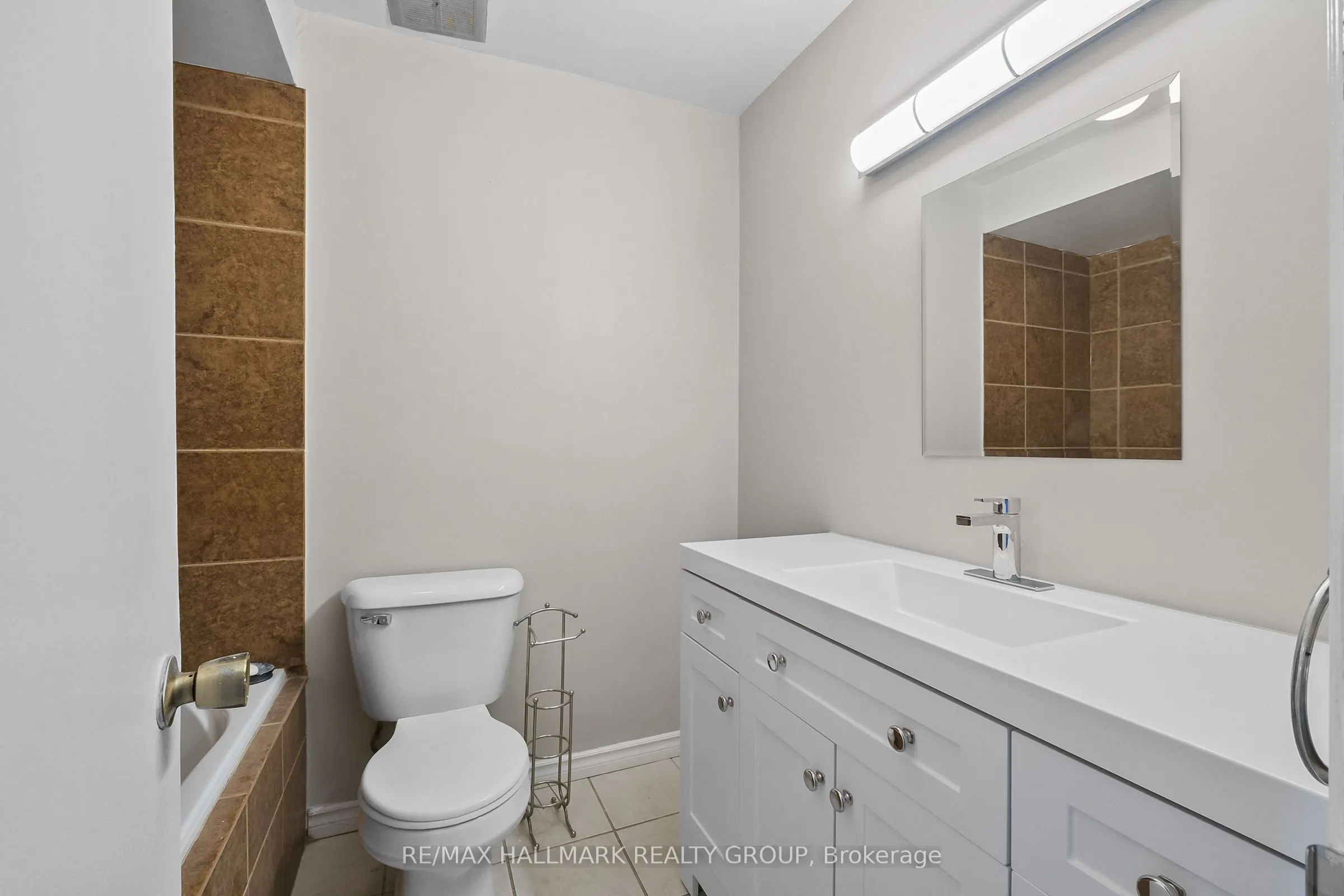 1483 Bethamy Lane, #9