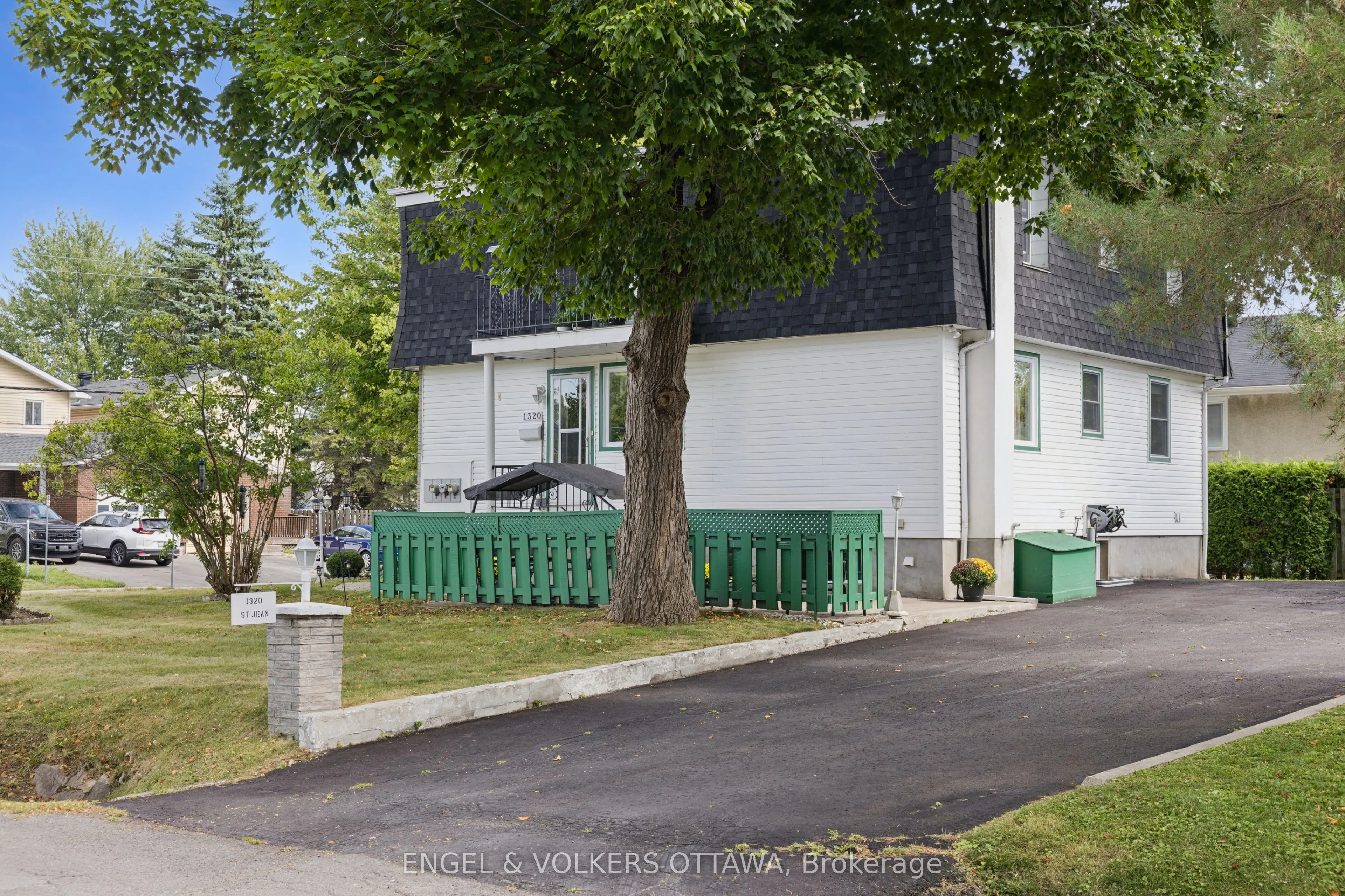1318 St Jean Street