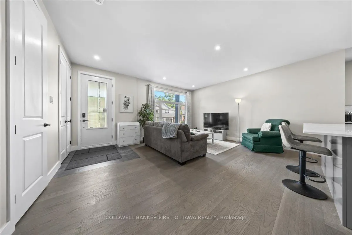 25 Pennard Way, #A & B
