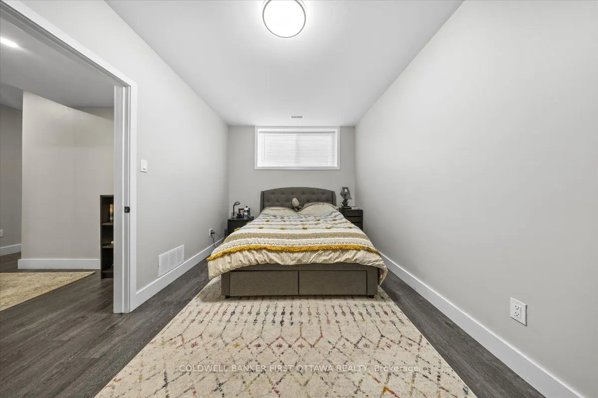 25 Pennard Way, #A & B