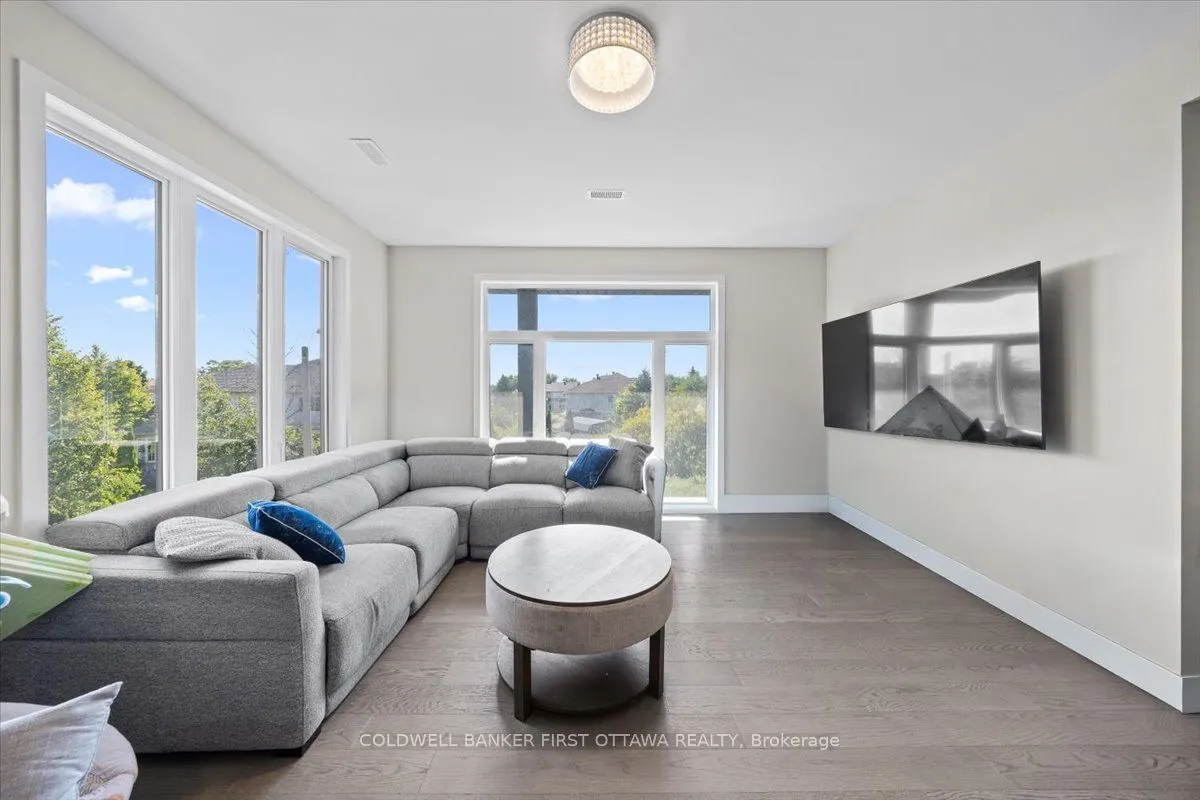 25 Pennard Way, #A & B