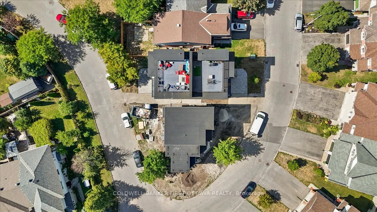 25 Pennard Way, #A & B
