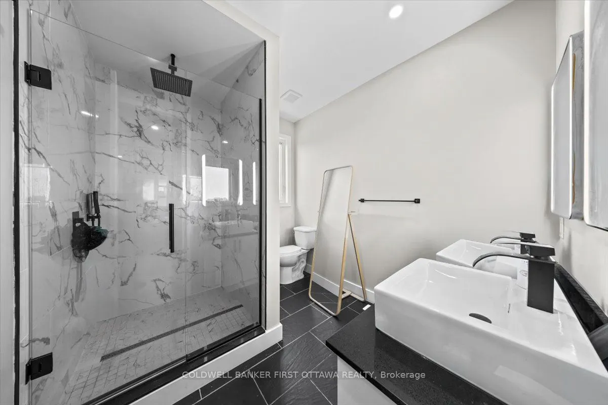 25 Pennard Way, #A & B