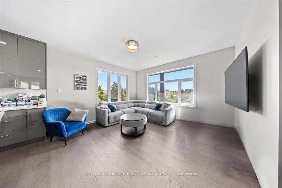 25 Pennard Way, #A & B